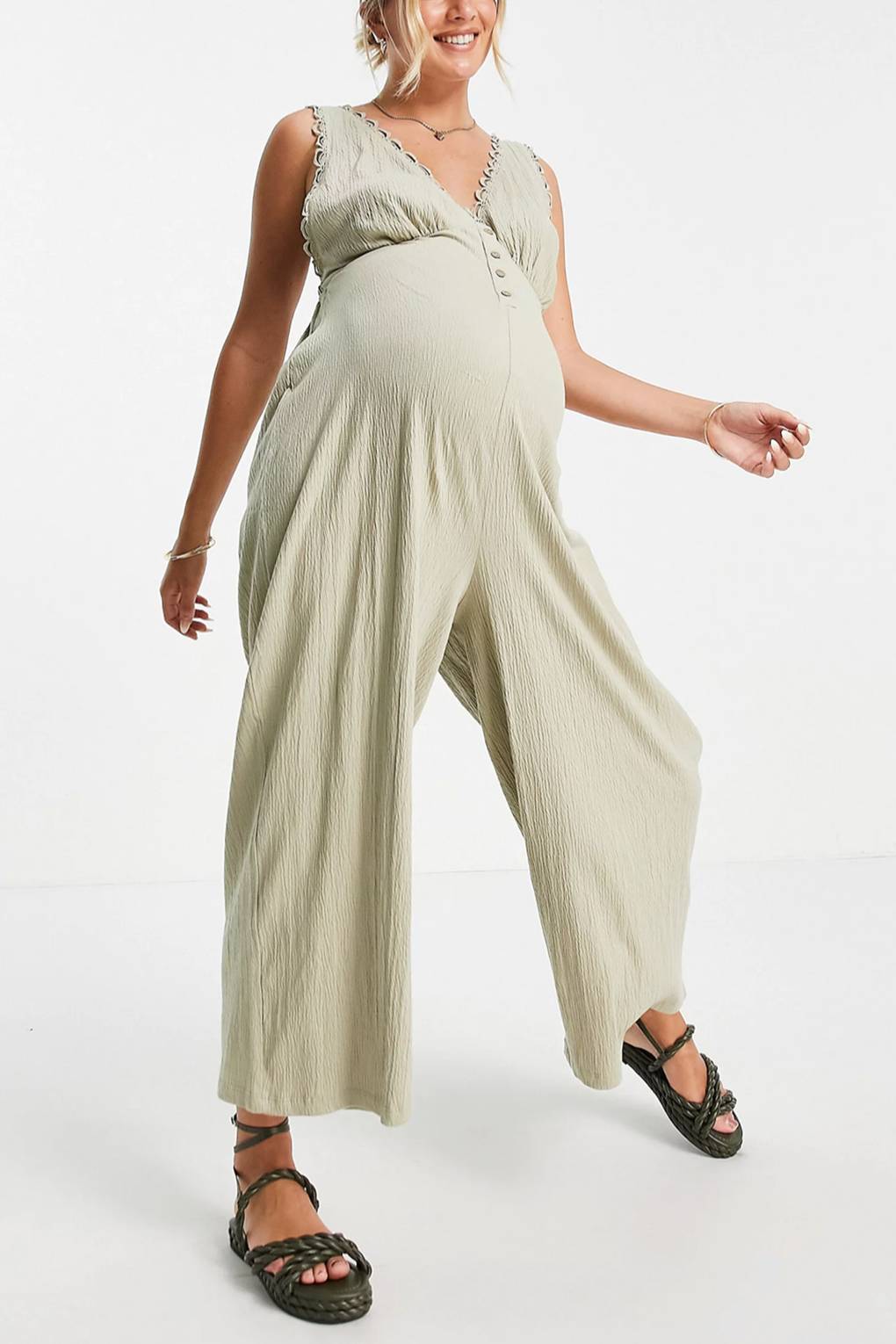 Best Maternity Clothes & Maternity Brands To Wear Throughout Your