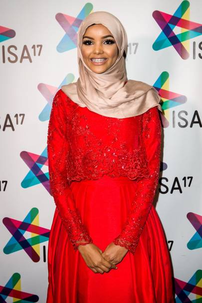 hijab red carpet