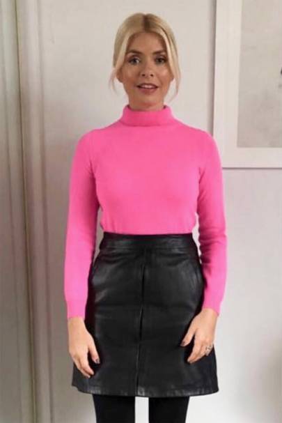 Holly Willoughby Style and Best Outfits | Glamour UK