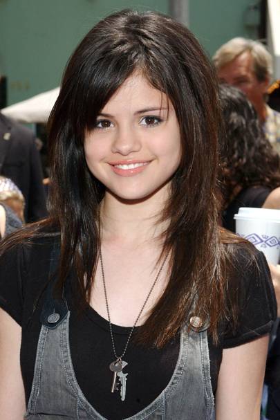 Selena Gomez Hair & Beauty Styles in Pictures | Glamour UK