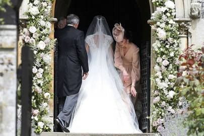 pippa middleton wedding dress cost