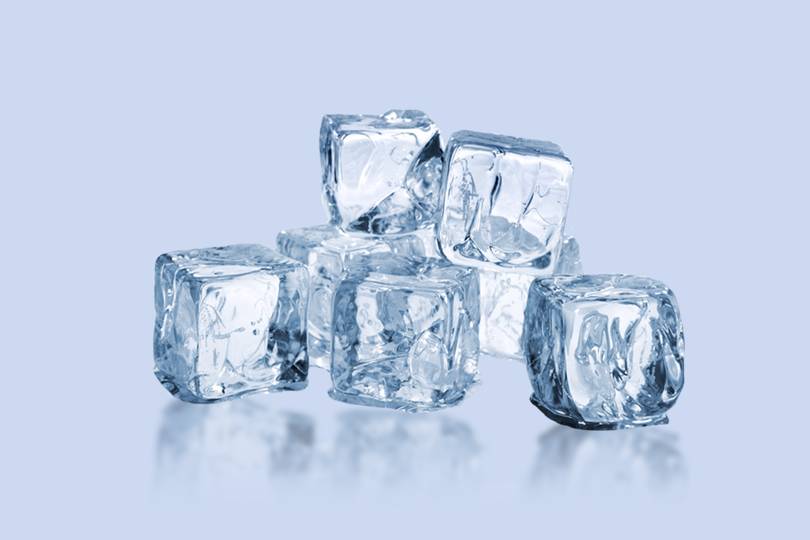 Ice On Spots: Ice Cubes To Treat Acne | Glamour UK