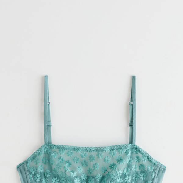 19 Best Bras For Small Bust & How To Find The Best Fit Glamour UK