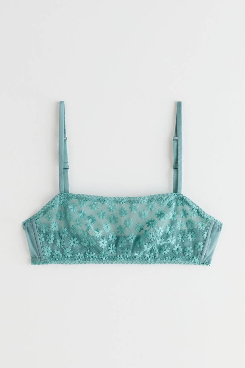 19 Best Bras For Small Bust & How To Find The Best Fit Glamour UK