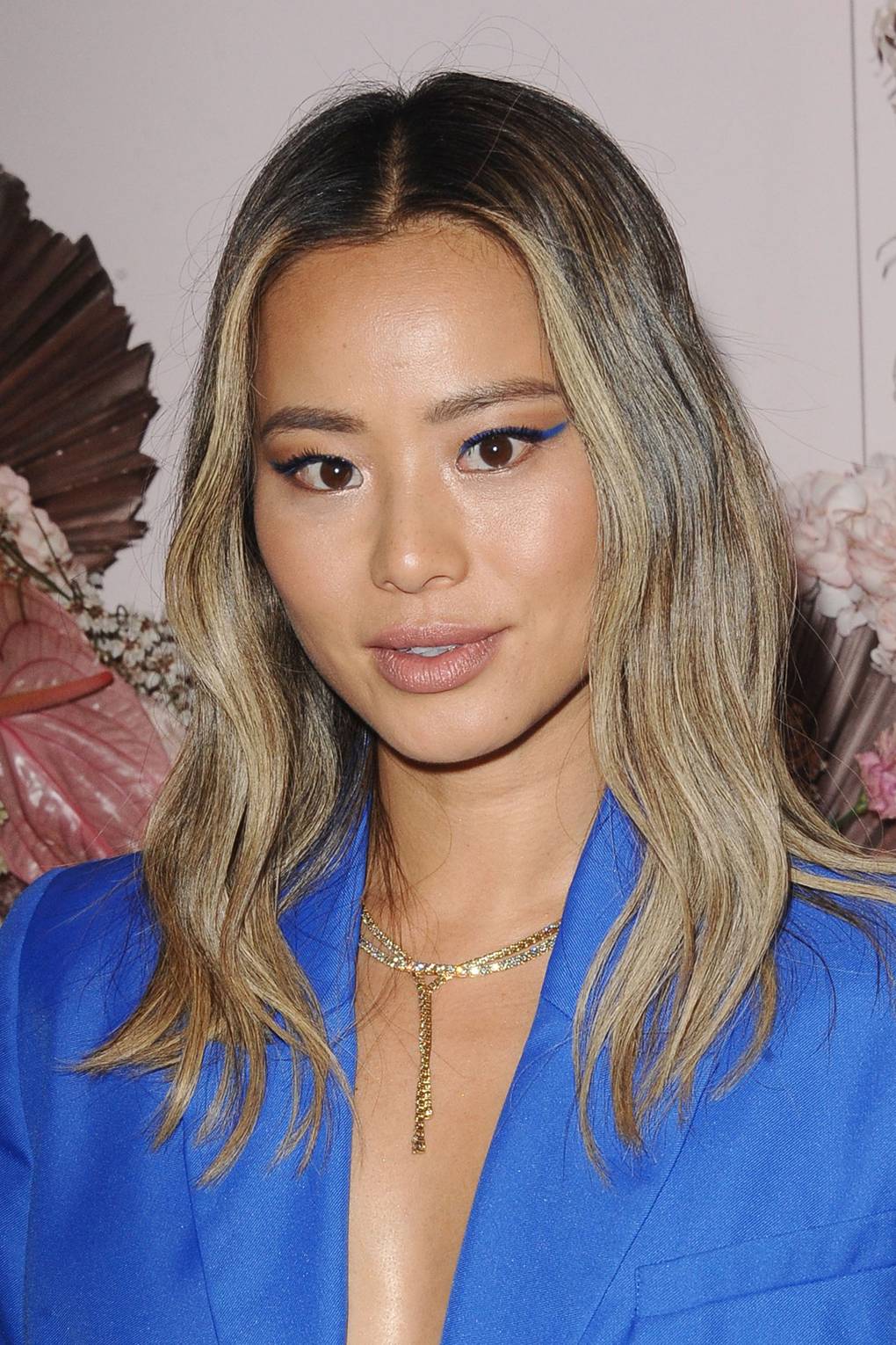 Gorgeous Brown Hair With Blonde Highlights Inspiration For