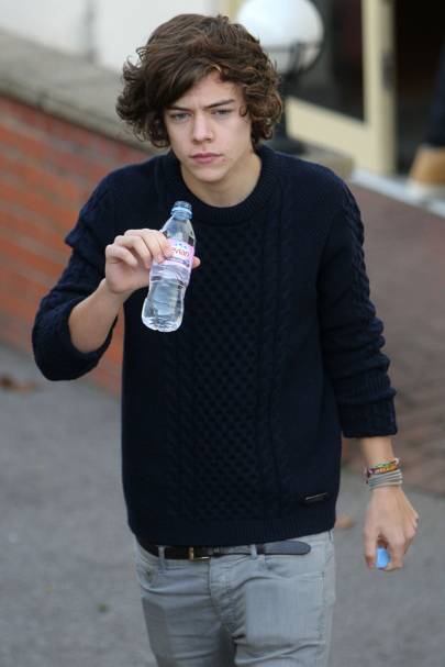 Harry Styles Hairstyles Pictures Photos One Direction Pictures Glamour Uk