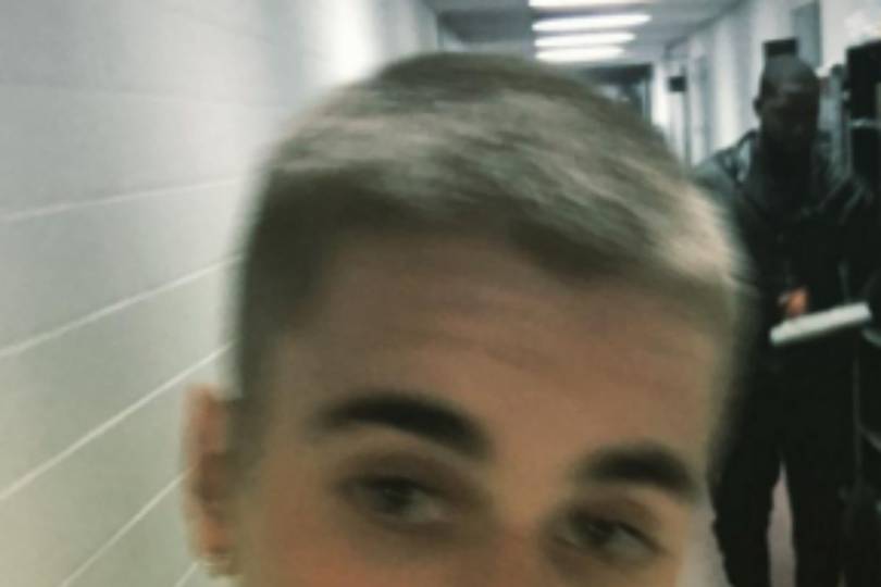 Justin Bieber Shaved Head Pictures - New Buzzcut Hairstyle 