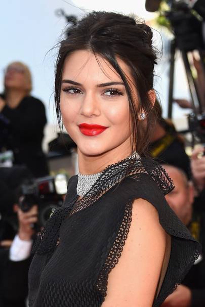 Kendall Jenners Hair And Makeup Looks Kendall Jenners Beauty