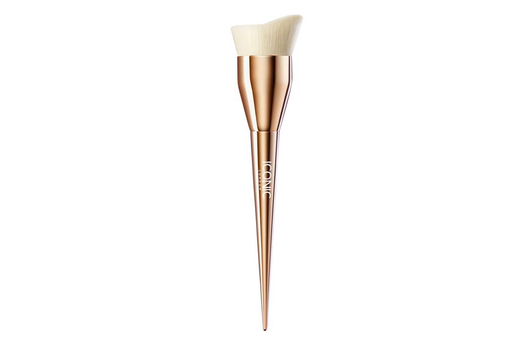 17 Best Foundation Brushes The Best Foundation Brush Glamour UK