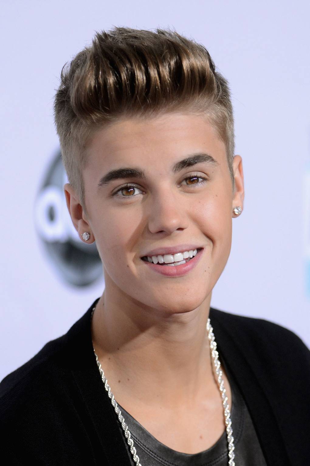 Justin Bieber S Best Hairstyles Hair Styles Over The Years Glamour Uk