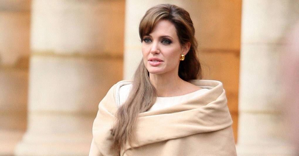 Angelina Jolie in race-row over new Cleopatra role: Celebrity News