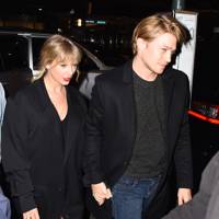 Taylor Swift Latest News Photos Glamour Uk