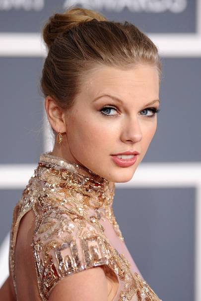 Taylor Swift Hair & Make Up Ideas – Hair Style & Beauty Pictures ...