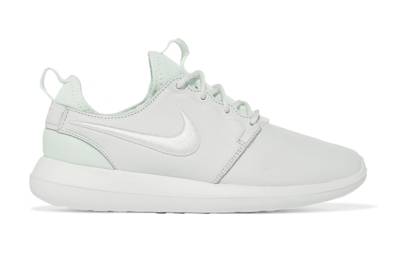 nike ladies white trainers uk
