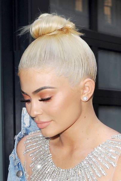 Kylie Jenner Earnings Kylie Cosmetics Is Worth How Much