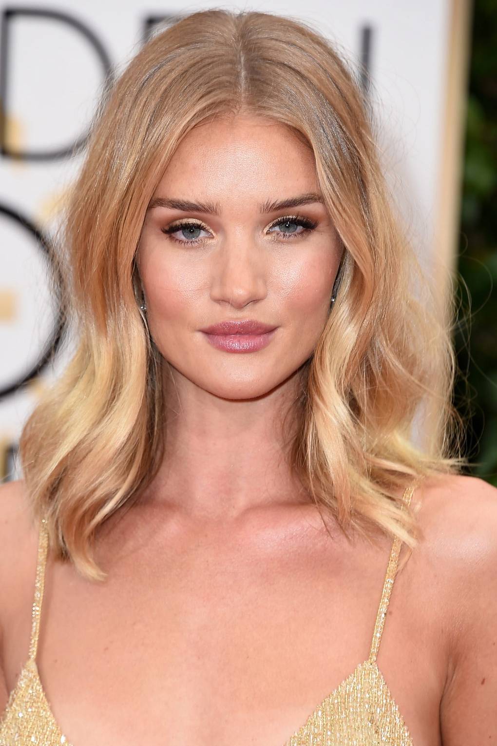 Rosie Huntington Whiteley Top Makeup And Hair Moments Glamour Uk