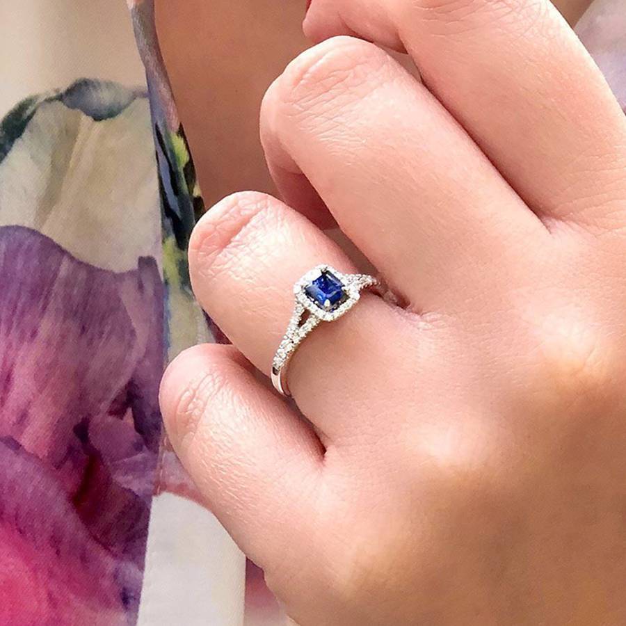 These Will Be 2021s 9 Most Popular Engagement Ring Trends Glamour Uk