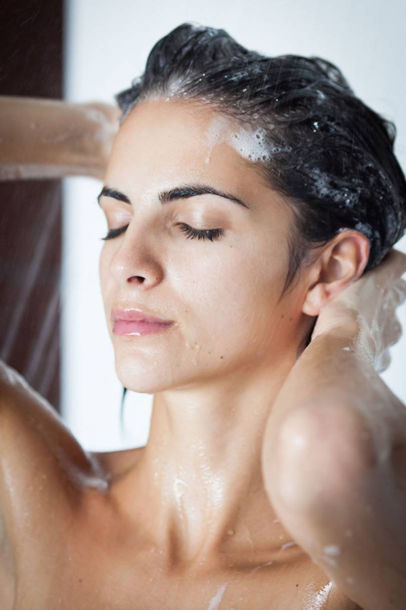 Reverse shampooing washing your hair with conditioner before shampoo