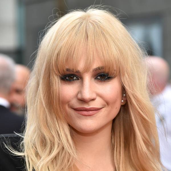 Fringe Hairstyles 2018 Celebrity Bangs Glamour Uk 