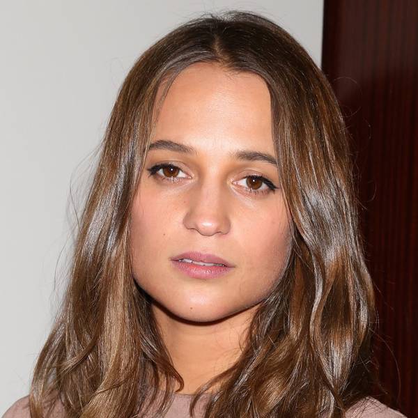 Alicia Vikander hair & makeup - best beauty looks 2016 | Glamour UK