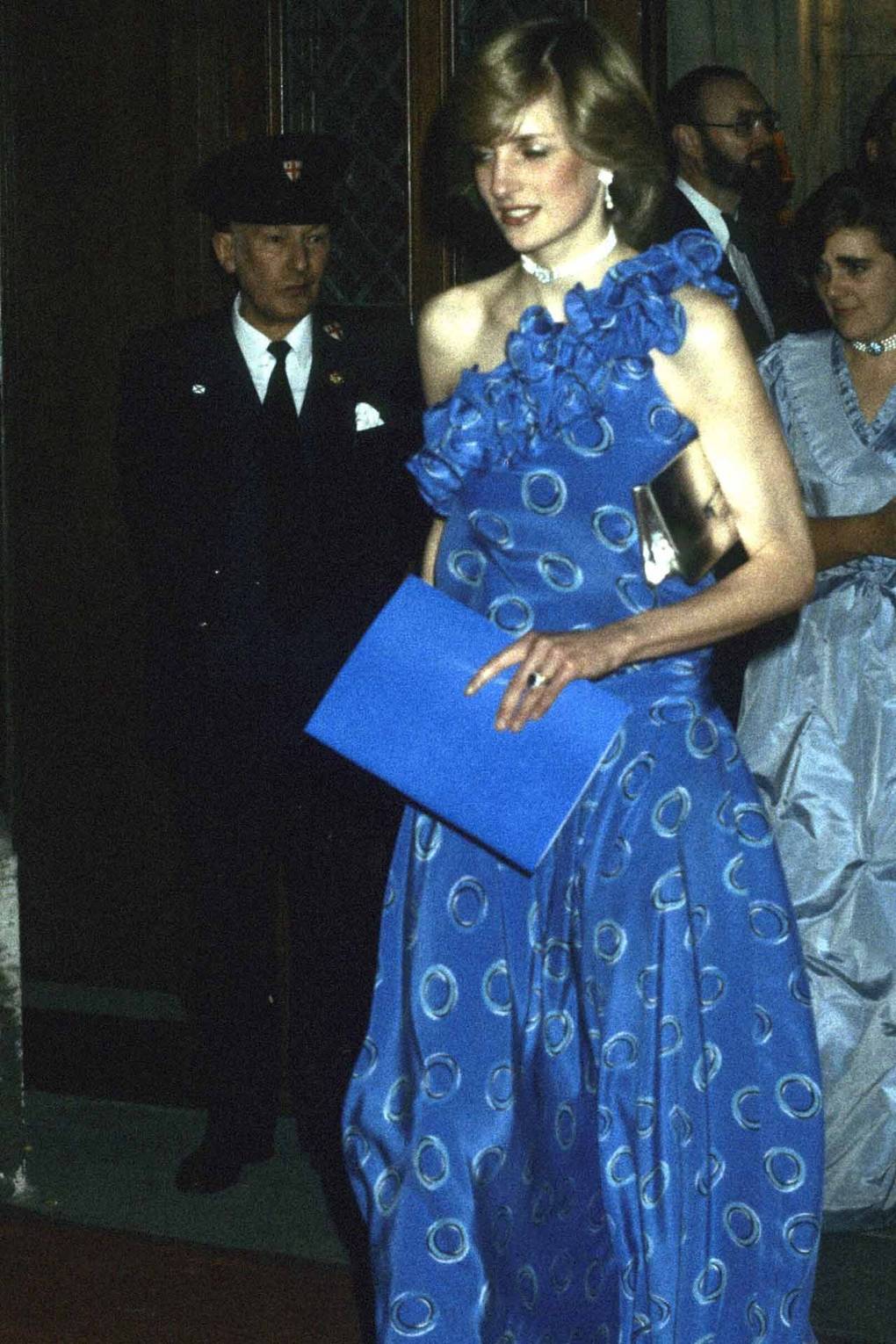 Princess Diana’s Greatest Dresses - Fashion Photos | Glamour UK