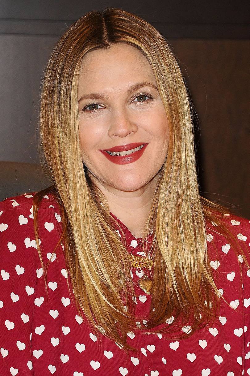 Drew Barrymore’s Hair: Short, Balayage And Her Natural Hair Colour ...