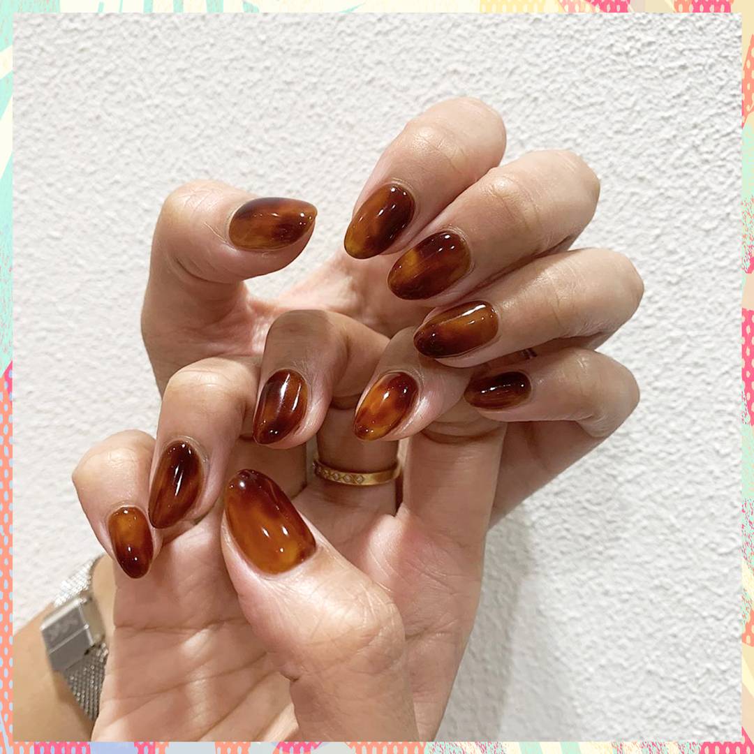 Image: Tortoiseshell nails are Autumn's coolest manicure trend for 2019