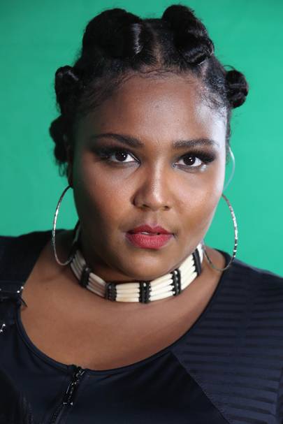 Lizzo's Hair And Makeup: Best Beauty Looks From The Pop Icon | Glamour UK