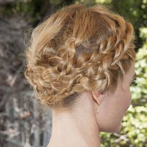 Frizzy Hair Tips: How To Style Frizzy Hair & The Best Products | Glamour UK