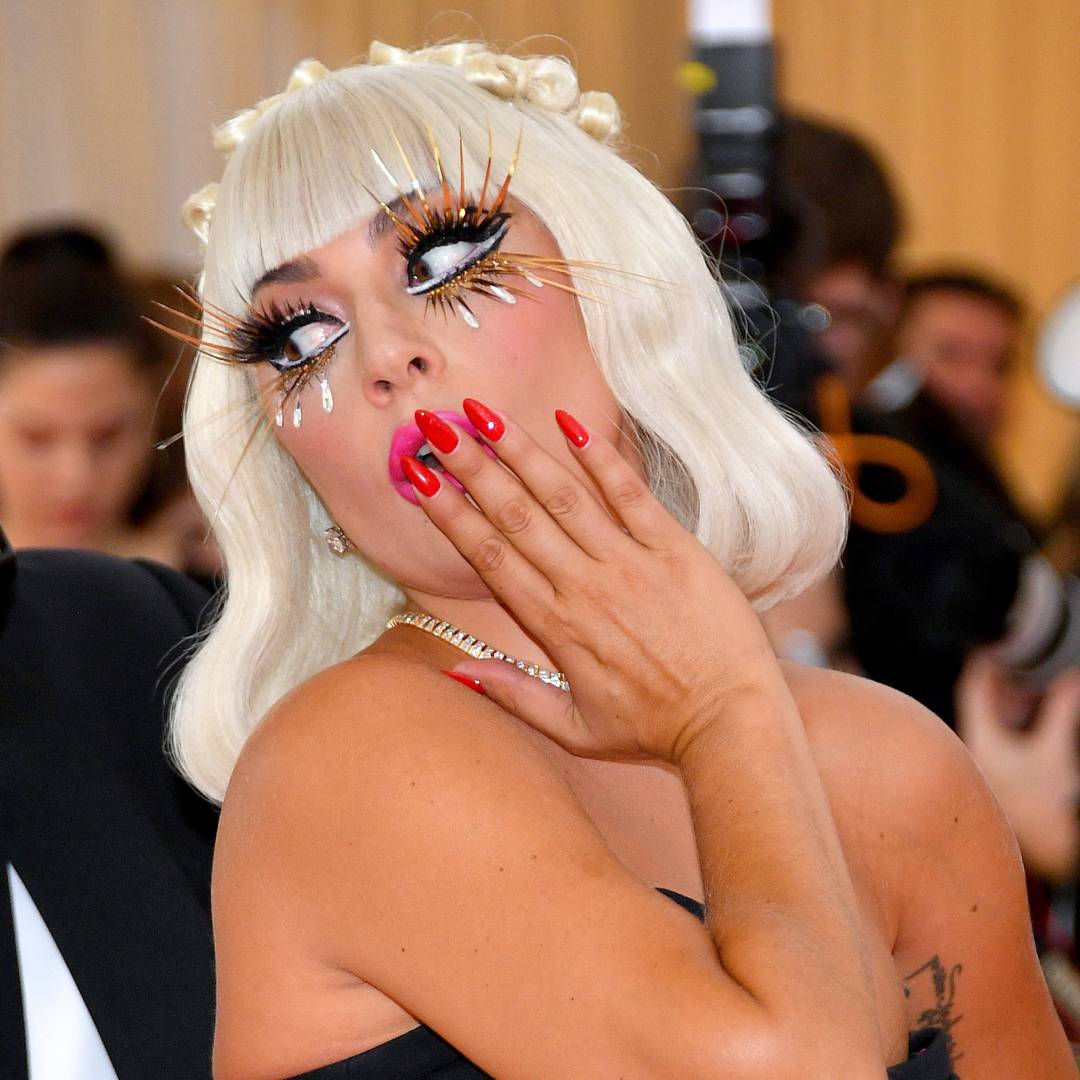 Image: Oooh! Lady Gaga was spotted kissing someone she works with