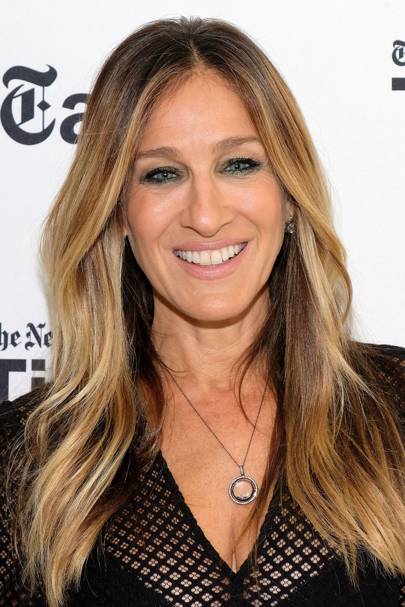 Beauty Look Book: Sarah Jessica Parker's style and hair looks | Glamour UK