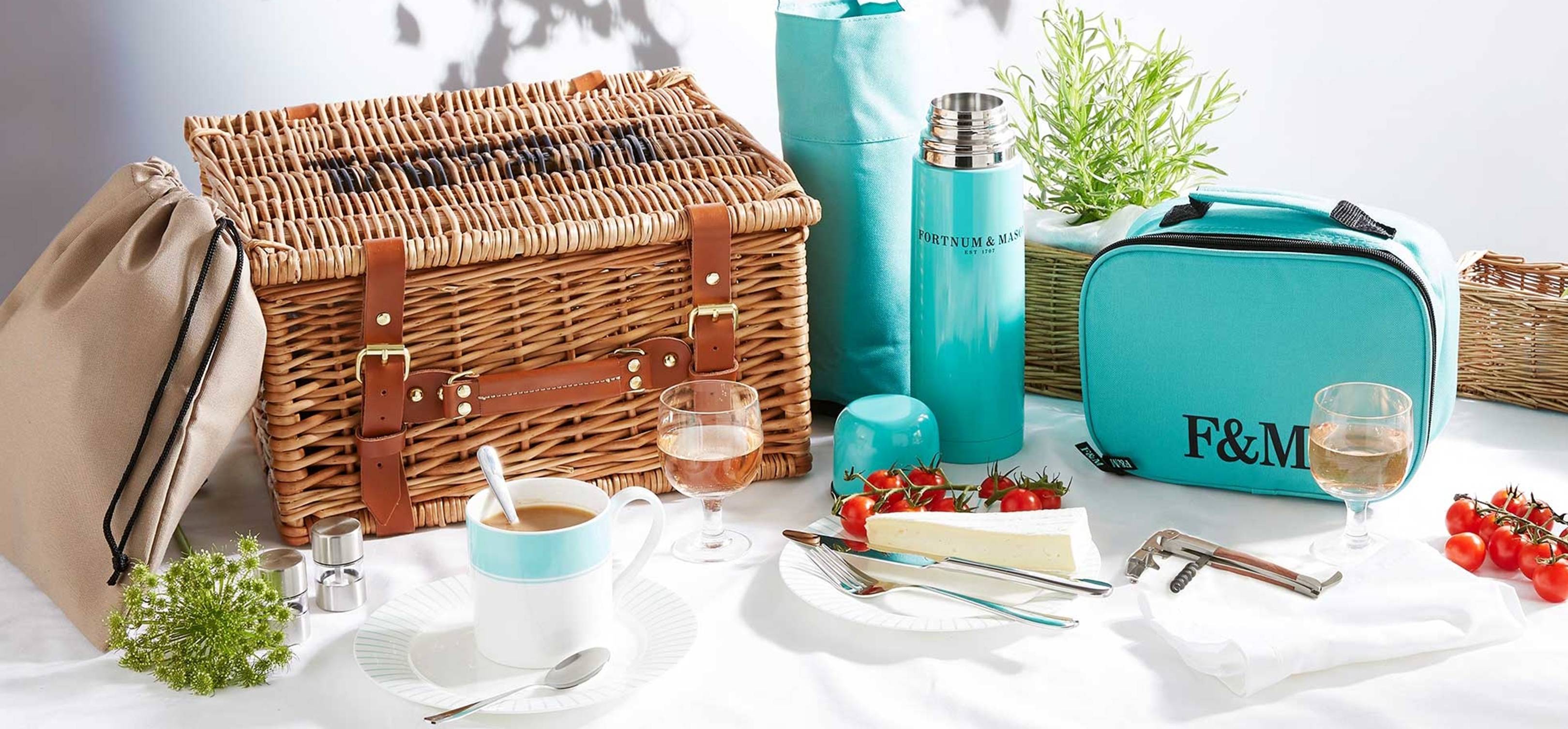 25 Best Picnic Sets Accessories 2021 Picnic Baskets More Glamour Uk