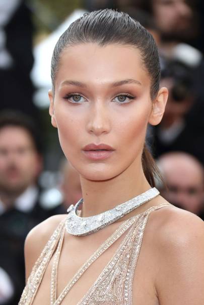 bella hadid dior makeup