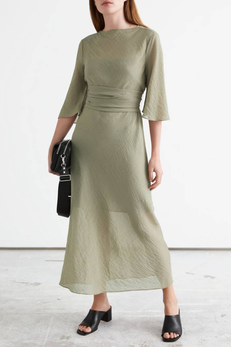 autumn wedding guest outfits 2021