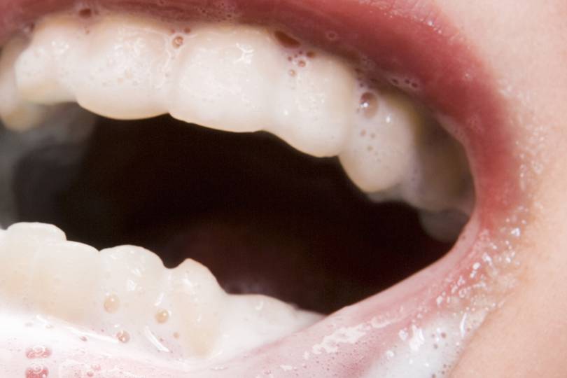 Why You Shouldn't Use Baking Soda For Teeth Whitening ...
