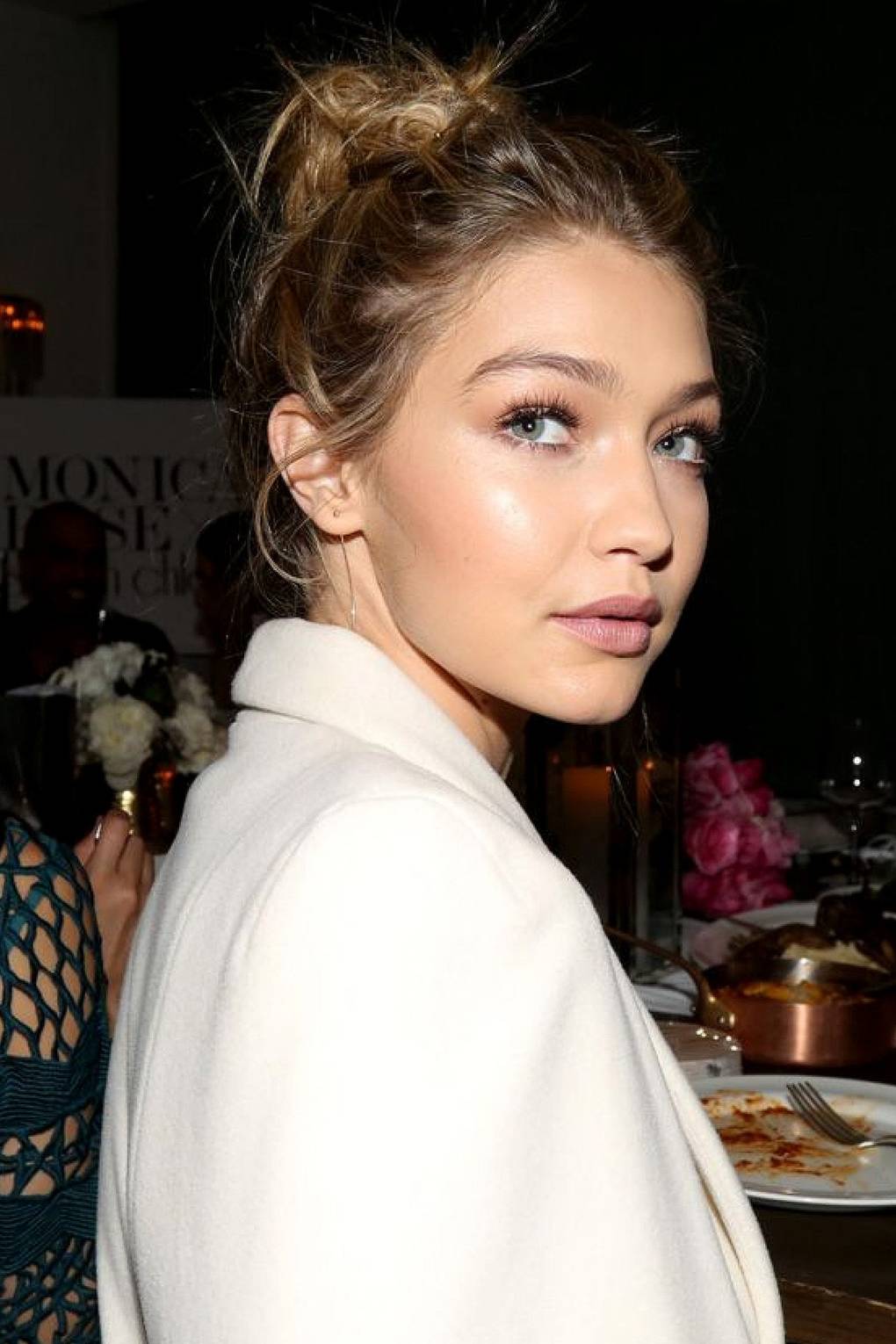 Messy Bun Hairstyles Casual Cool Girl Topknots And Up Dos