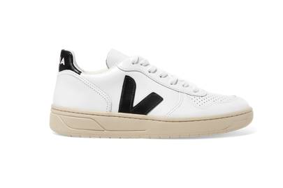 amazon white trainers