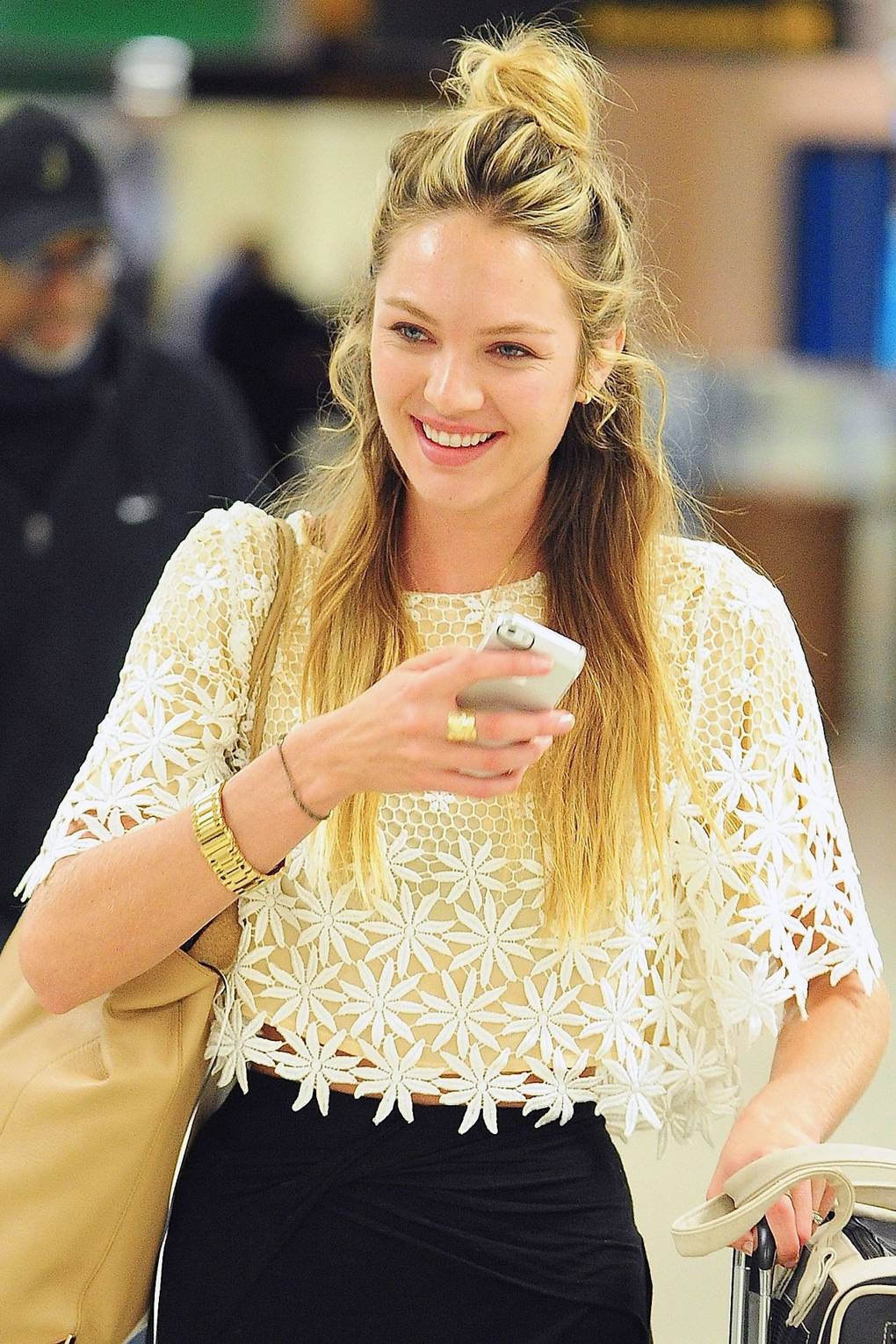 Communication on this topic: The Trick to Margot Robbie’s Cool-Girl Half-Bun, the-trick-to-margot-robbies-cool-girl-half-bun/ Communication on this topic: The Trick to Margot Robbie’s Cool-Girl Half-Bun, the-trick-to-margot-robbies-cool-girl-half-bun/
