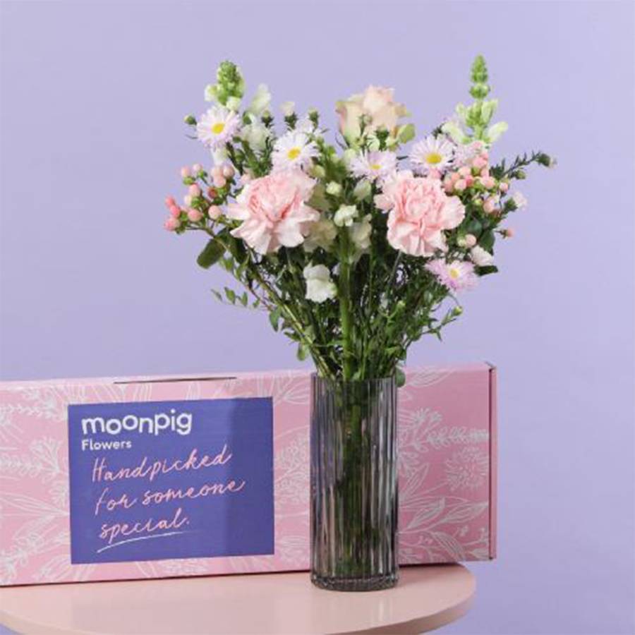 Letterbox Flowers 7 Best Letterbox Flower Delivery Services Uk Glamour Uk