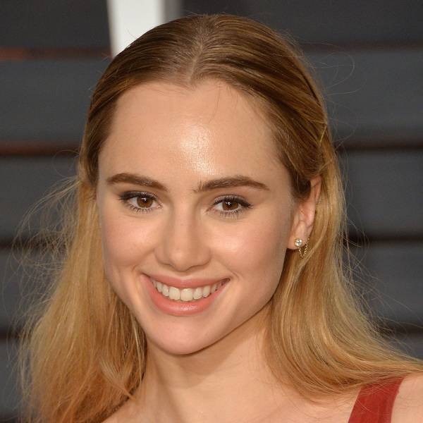 Suki Waterhouse hair & hairstyles messy and long hair Glamour UK