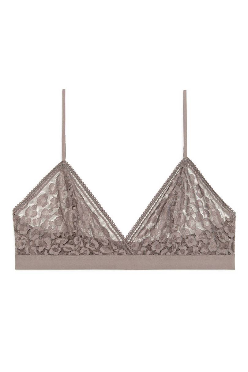 19 Best Bras For Small Bust & How To Find The Best Fit Glamour UK