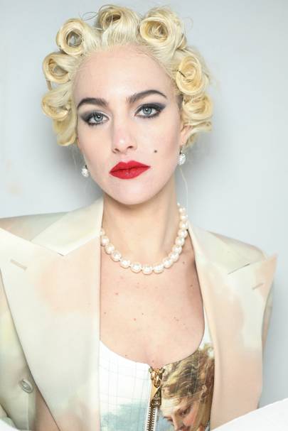 The Big Makeup Trends From Fashion Week Aw21 Glamour Uk