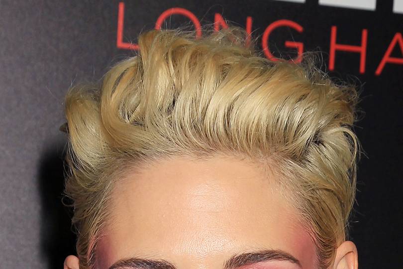 Kristen Stewart & beauty secrets Proactiv cornrows