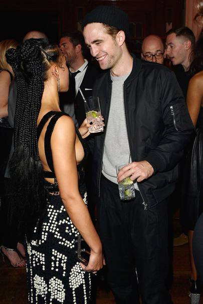 Robert Pattinson Parties With Girlfriend Fka Twigs After Brit Awards