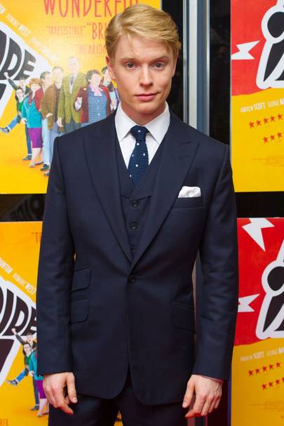Freddie Fox bisexual actor says he could fall in love with a man ...