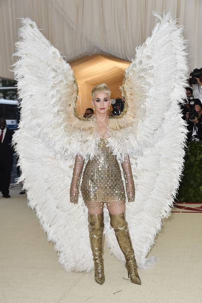 katy-perry_glamour_8may18_gettyimages-95