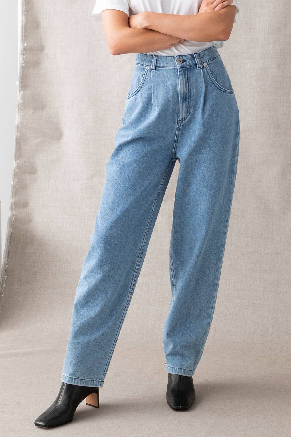 grey mum jeans
